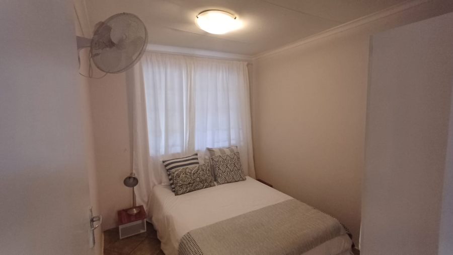 Commercial Property for Sale in Remhoogte AH North West